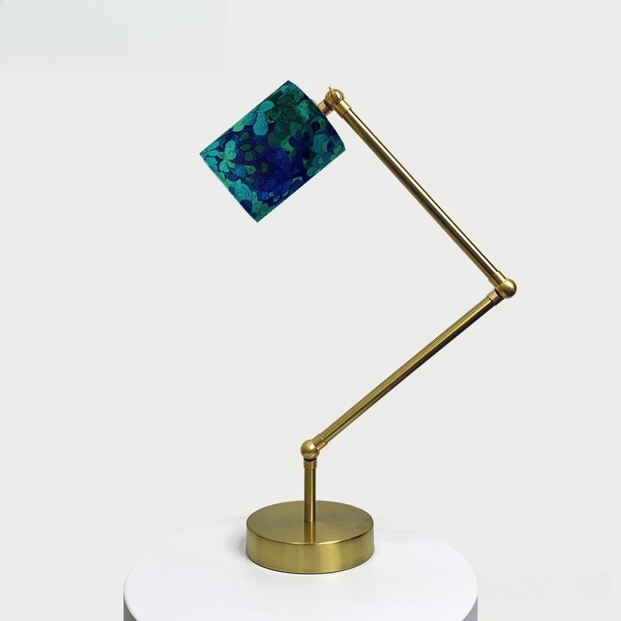 Century Textile & Sewing Supply Online Shopping - Verstellbare Leselampe: Metallsockel mit Liberty-Stoffschirm, importiertes