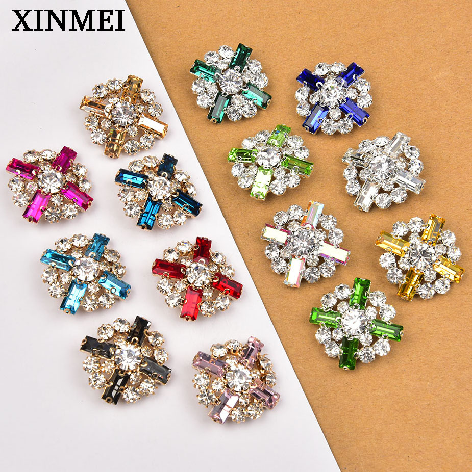 Button Hole Cutter - 5 Stück 28 mm Blumen-Strass-Schaftknöpfe für