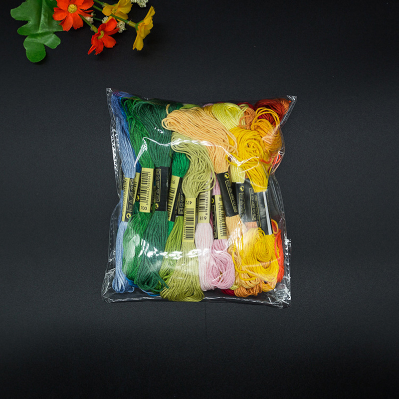 C 24/100/50 Mehrfarbige Kreuzs – Embroidery Floss Thread Bewertung und Preis