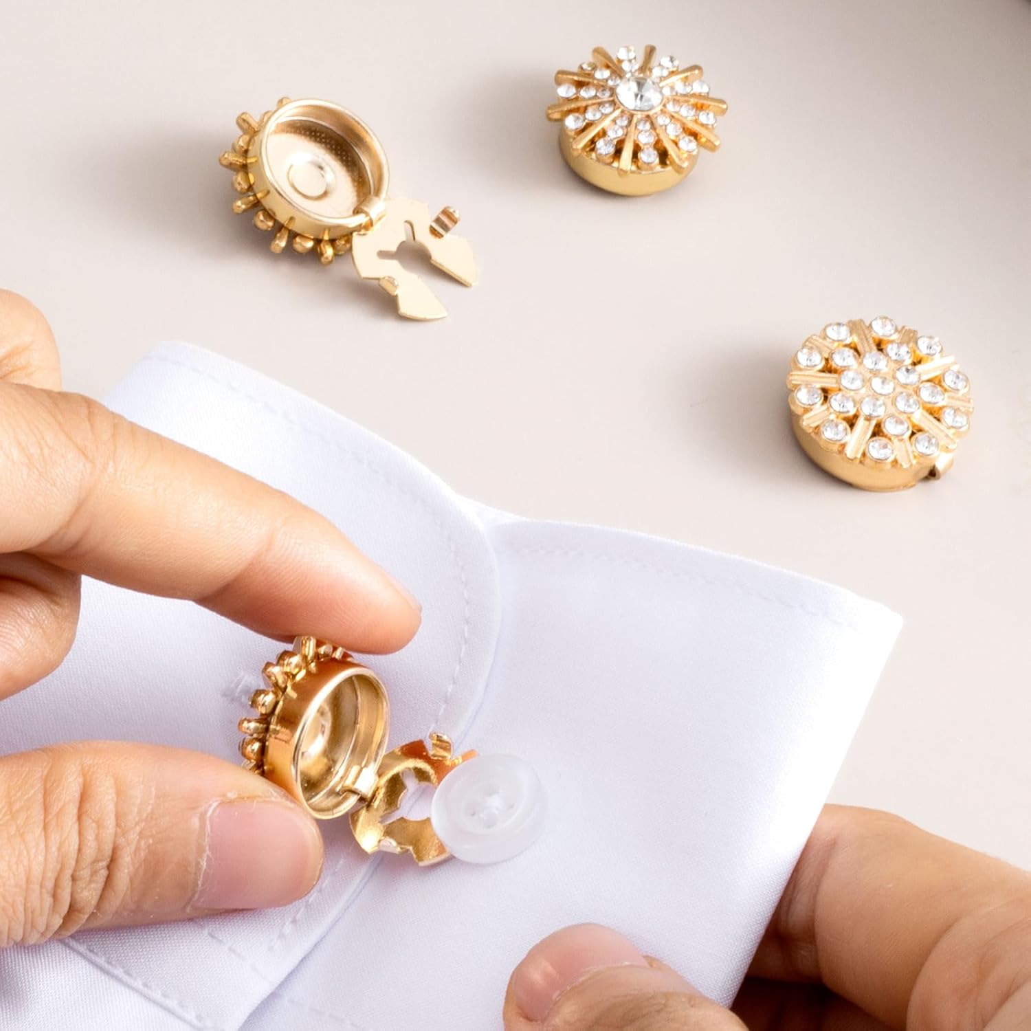 Strass-Kristallknöpfe, abnehmb – Button Hole Cutter Bewertung und Preis